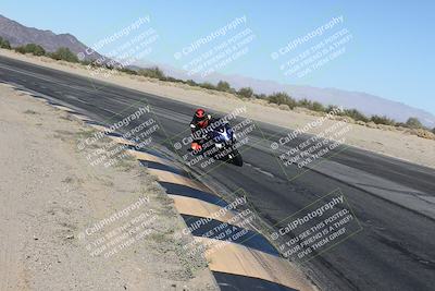 media/Dec-01-2025-Moto Forza (Mon) [[2daa91e15f]]/2-Intermediate Group/Session 4 (Turn 10 Inside)/